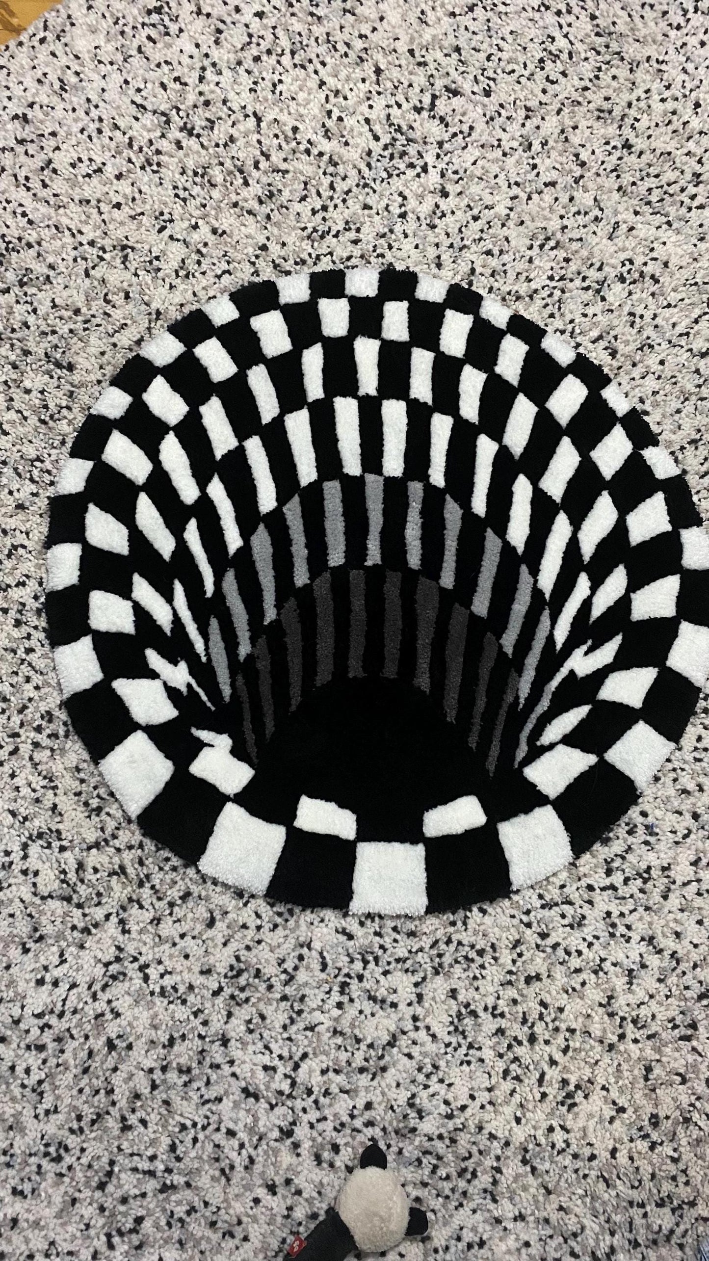 Siyah Beyaz Optik İllüzyon Halı - 3D Portal Trippy Duvar Sanatı