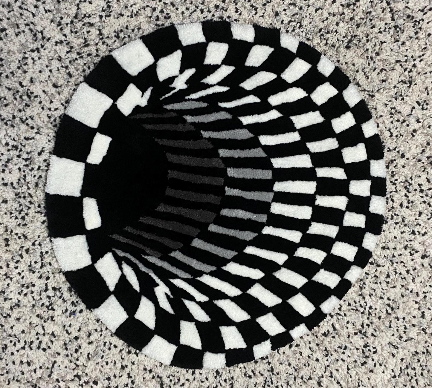 Siyah Beyaz Optik İllüzyon Halı - 3D Portal Trippy Duvar Sanatı