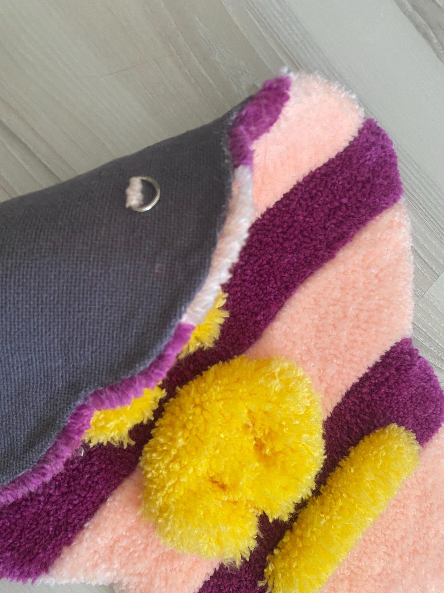 Özel İsim Tufting Halısı - El Yapımı Akrilik İplik Dekorasyon 56x34 cm