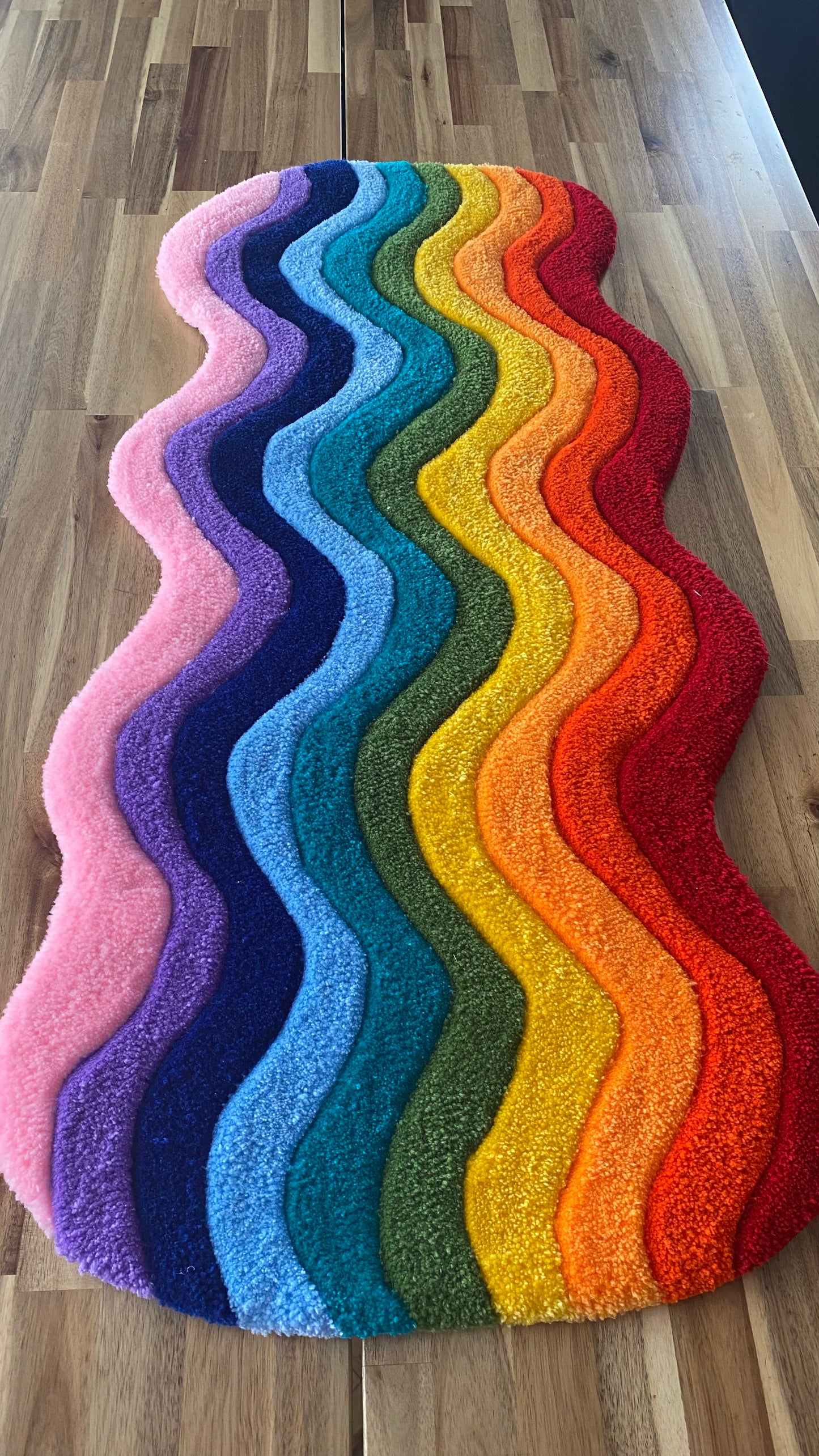 Rainbow Wavy Tufting Rug – Handmade Colorful Floor Rug