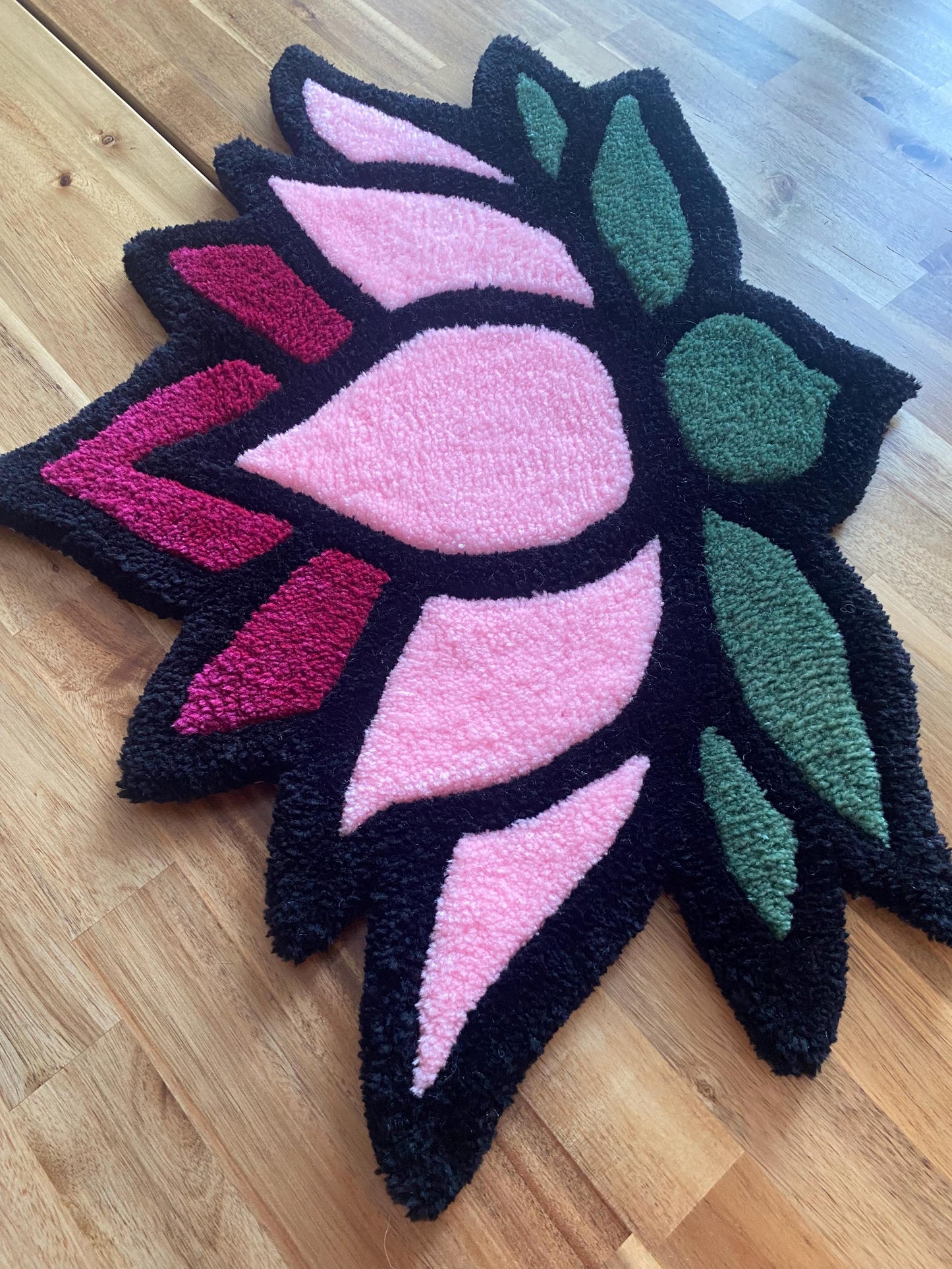 El Yapımı Lotus Çiçeği Tufted Halı 62x46cm Duvar veya Zemin